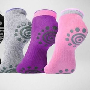 NWOT Dubeebaby Yoga/Pilates Socks Set of 3